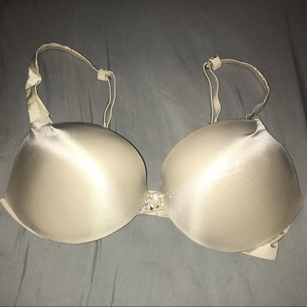 Victoria’s Secret Plunge Bra